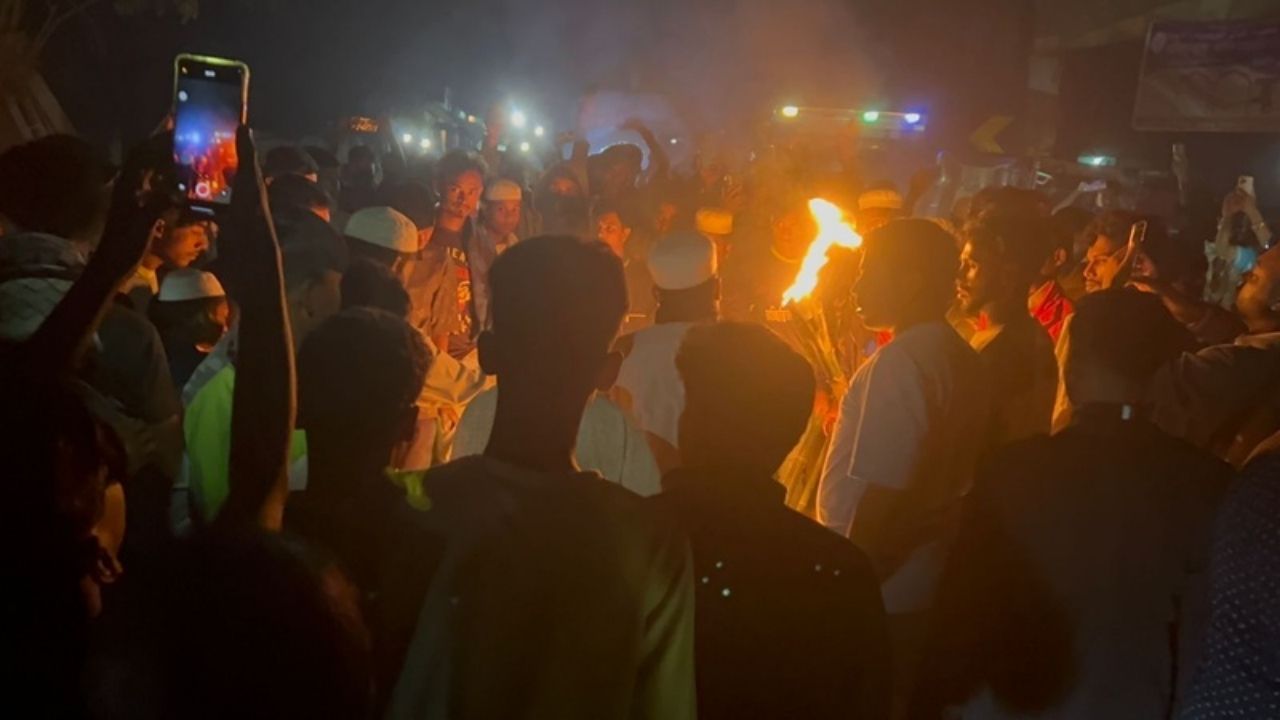 Torch procession in Teknaf demands border safety