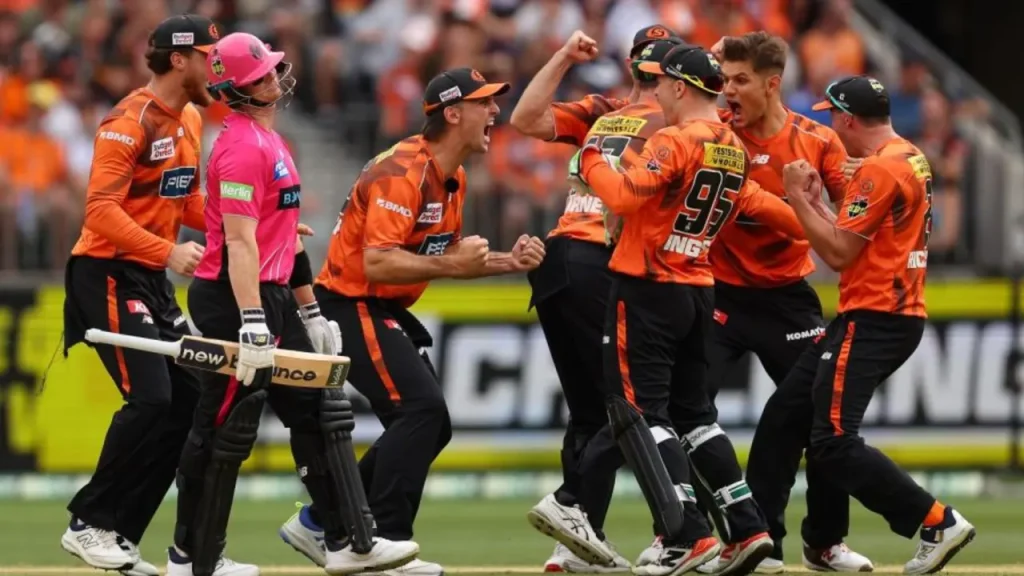 Scorchers overpower Sixers to seal record sixth BBL title in Perth Big Bash final