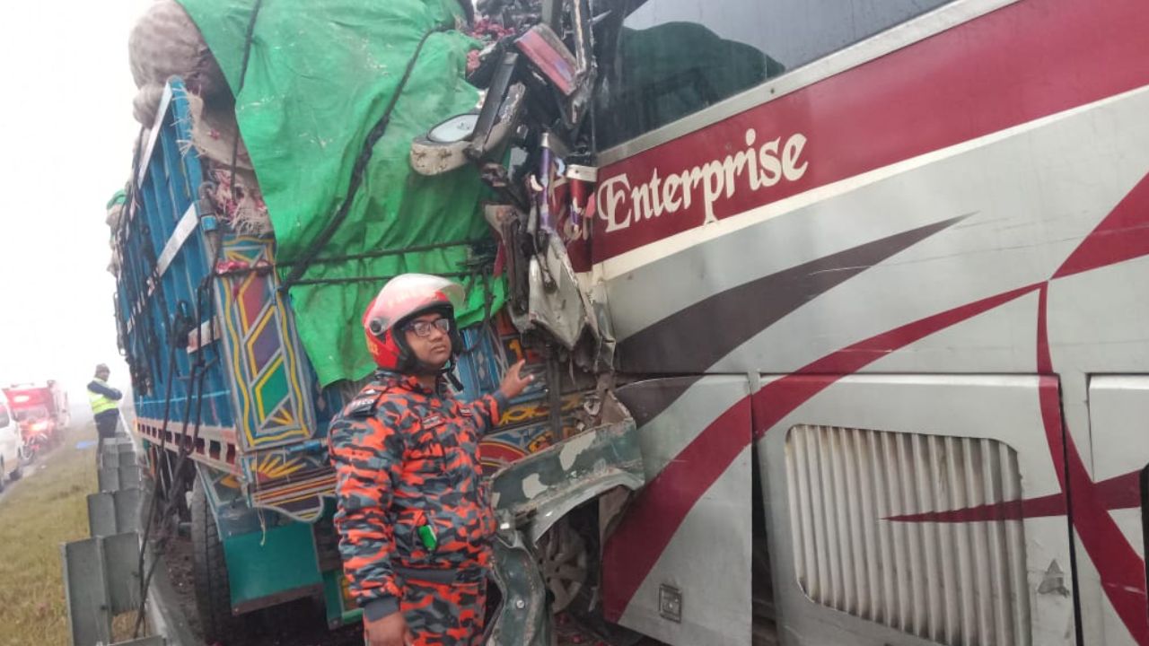 6 killed in road accidents due to dense fog