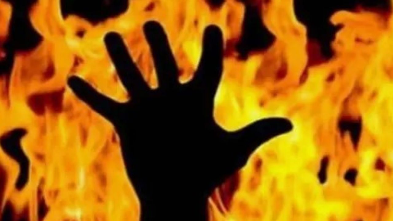 Eight injured in Wari restaurant explosion