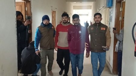 Two arrested for extortion using cop’s name Two arrested for extortion using cop’s name
