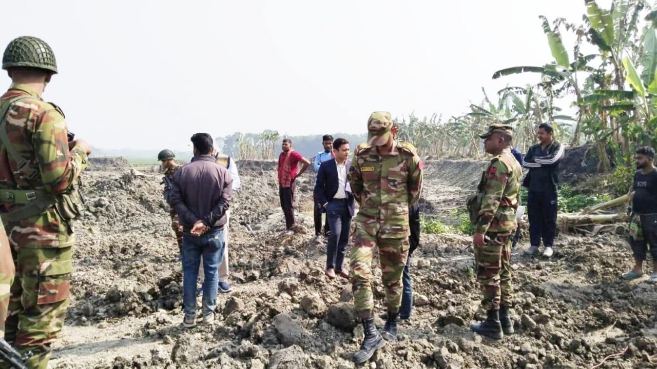 13 jailed, 2 fined for illegal soil extraction in Rajbari