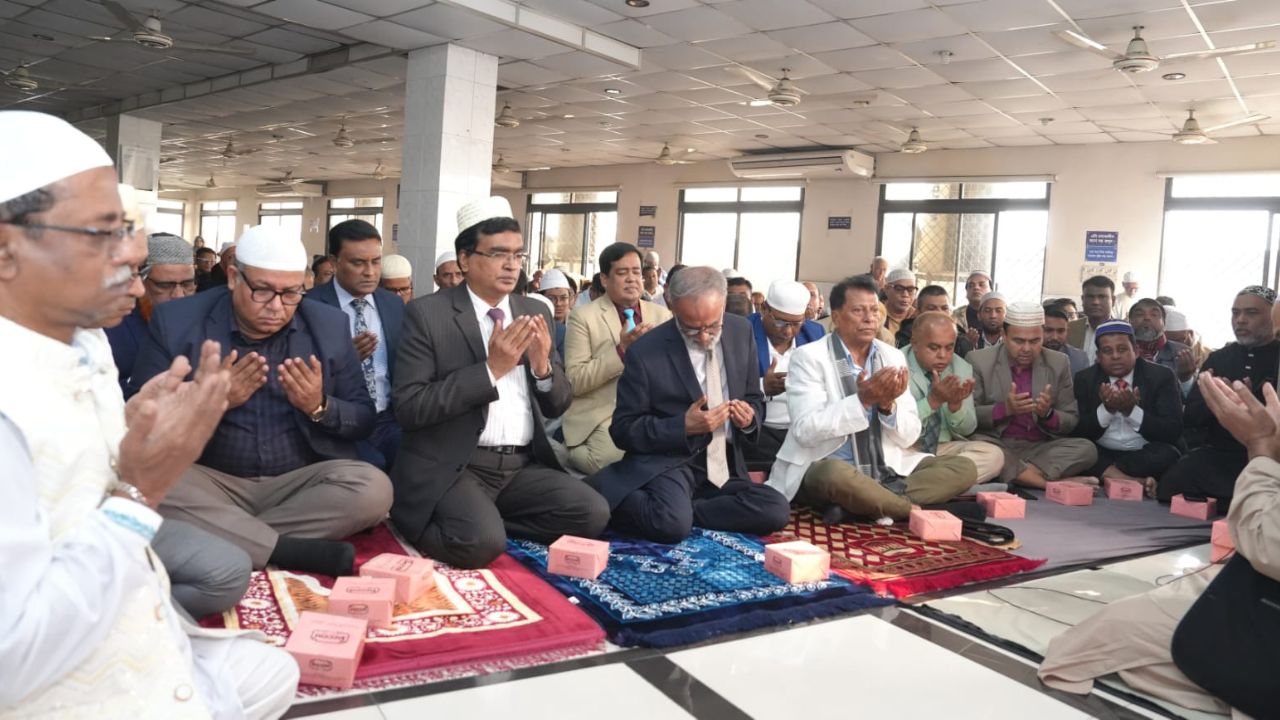 Sonali bank holds special prayers for Khaleda Zia