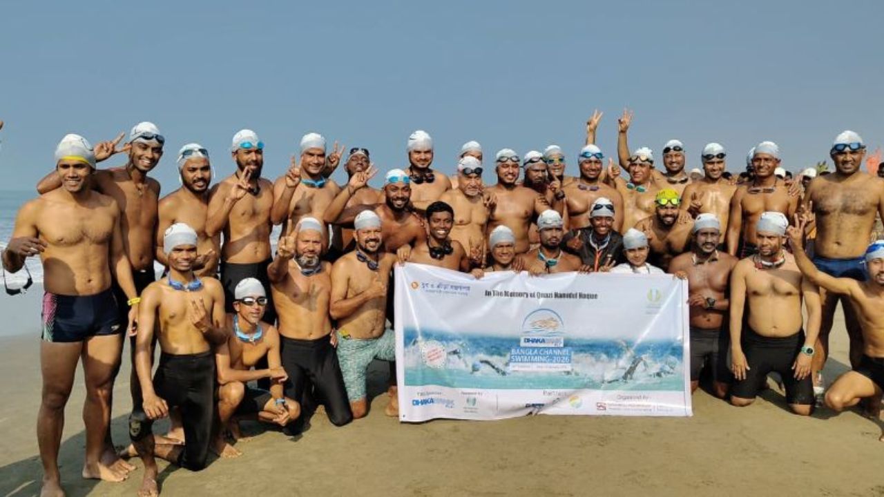 35 swimmers cross ‘Bangla Channel’
