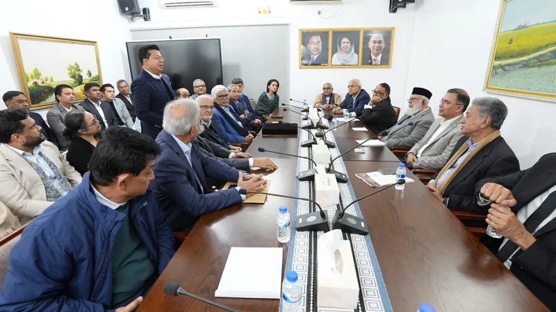 Tarique meets top business leaders