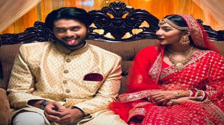 Arosh–Sunerah’s photo stirs wedding rumours Arosh Sunerah rumours