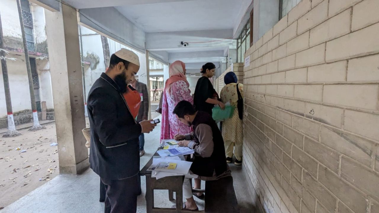 Early morning buzz at polling stations as election kick off amid tight security