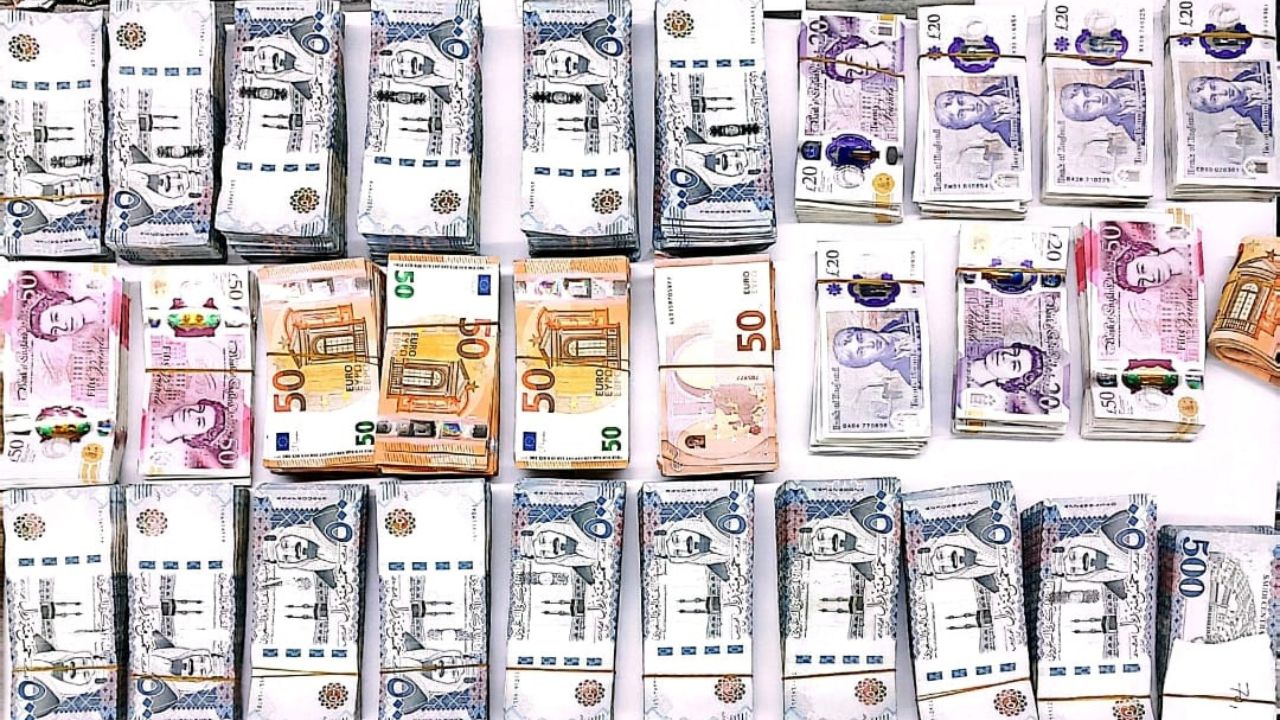 Gold, foreign currency worth Tk5.6cr seized at HSIA