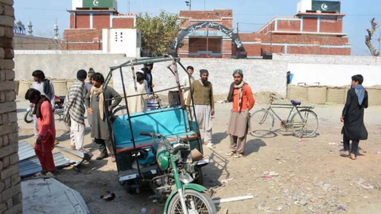 Multiple attacks leave 14 dead in northwest Pakistan