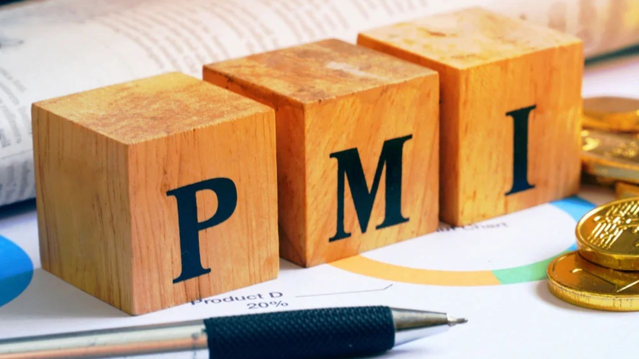 PMI edges down to 53.9 ahead of election