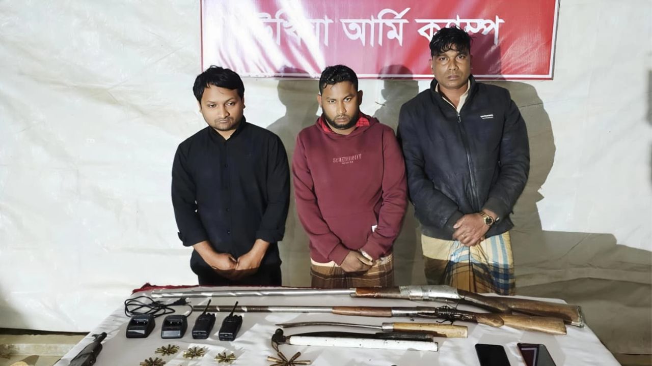 3 held with firearms in Ukhiya