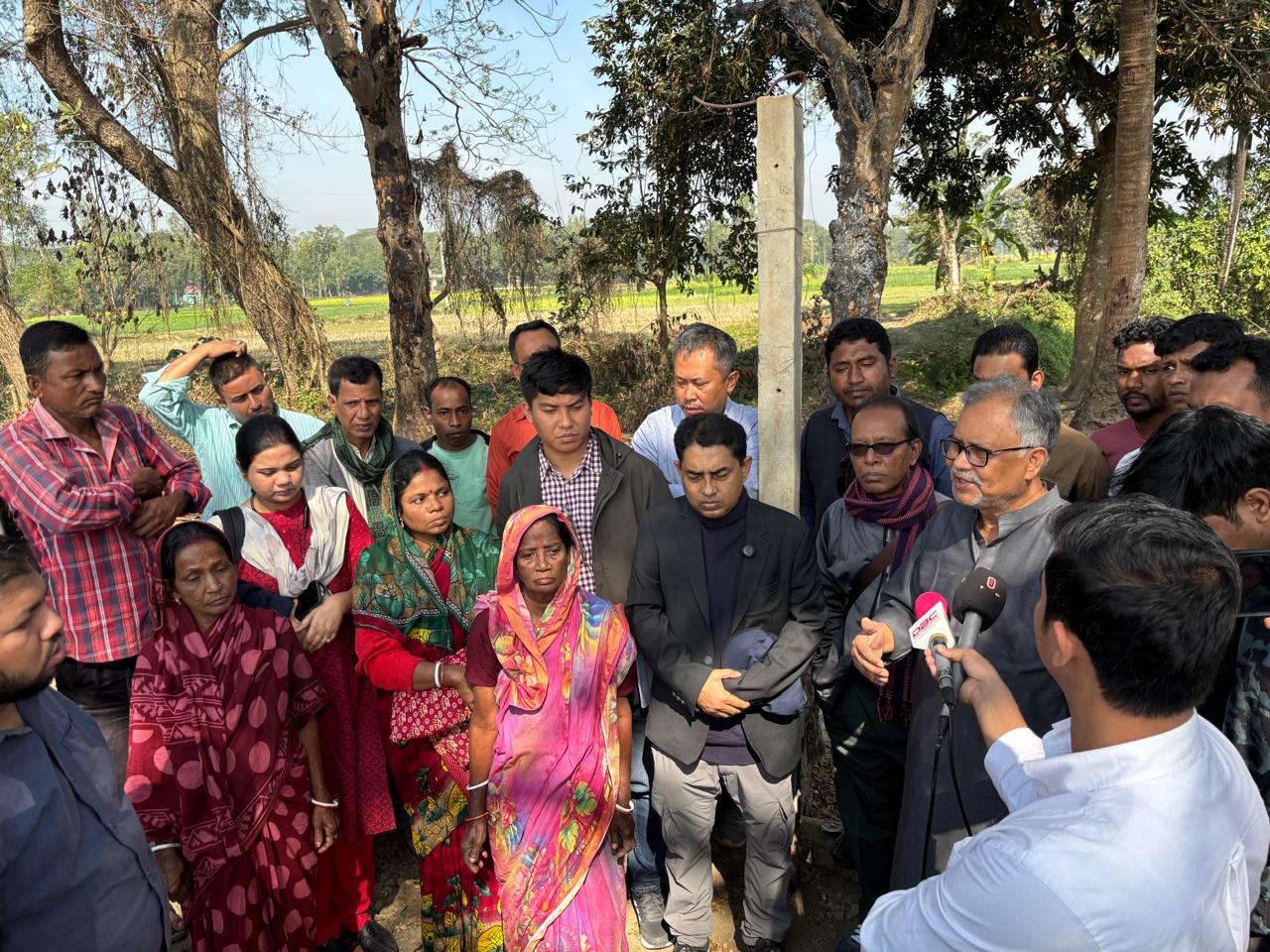Civil society delegation visits Raozan, demands security for minorities