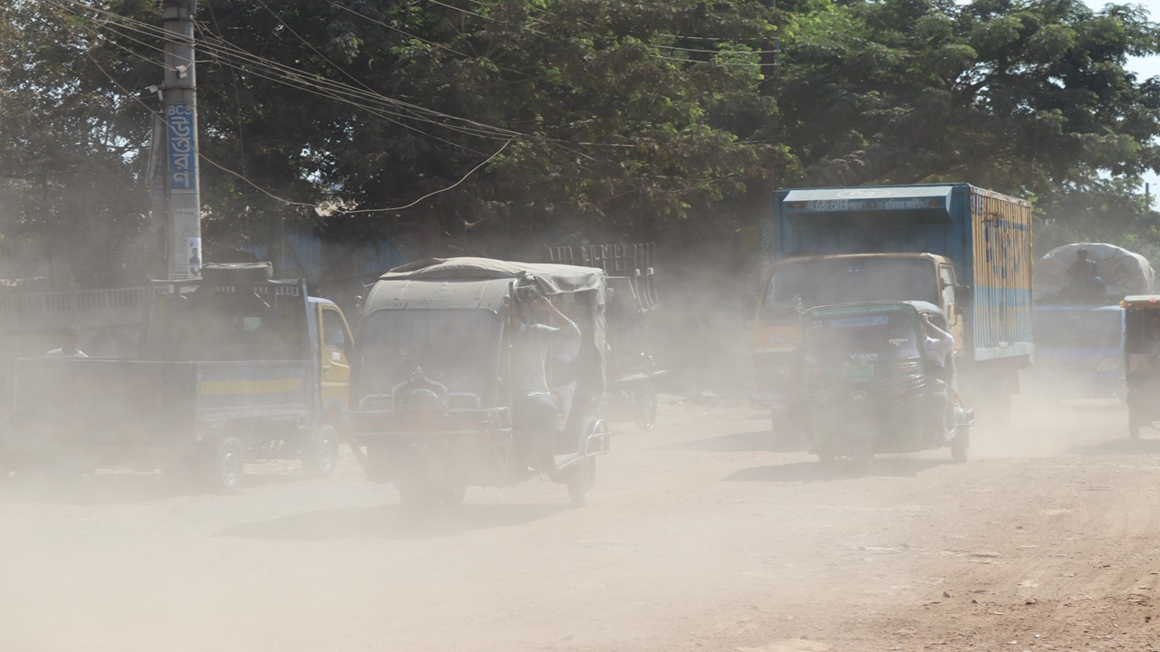 Rayer Bazar pollution