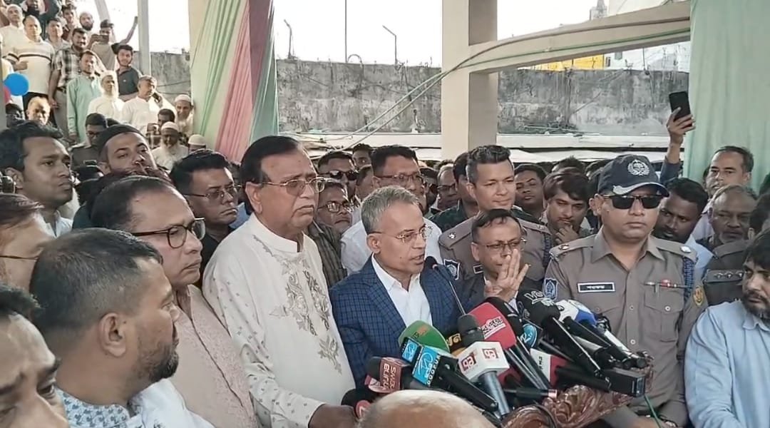 No hawkers allowed on new foot overbridges: Sheikh Rabiul Alam