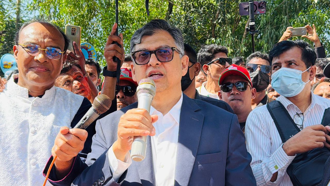 Anti-independence forces seek religious divide: Salahuddin