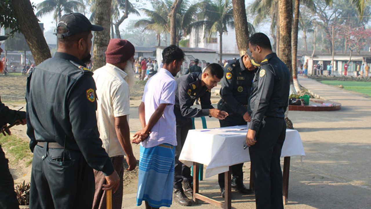 42 inmates cast votes at Noakhali jail