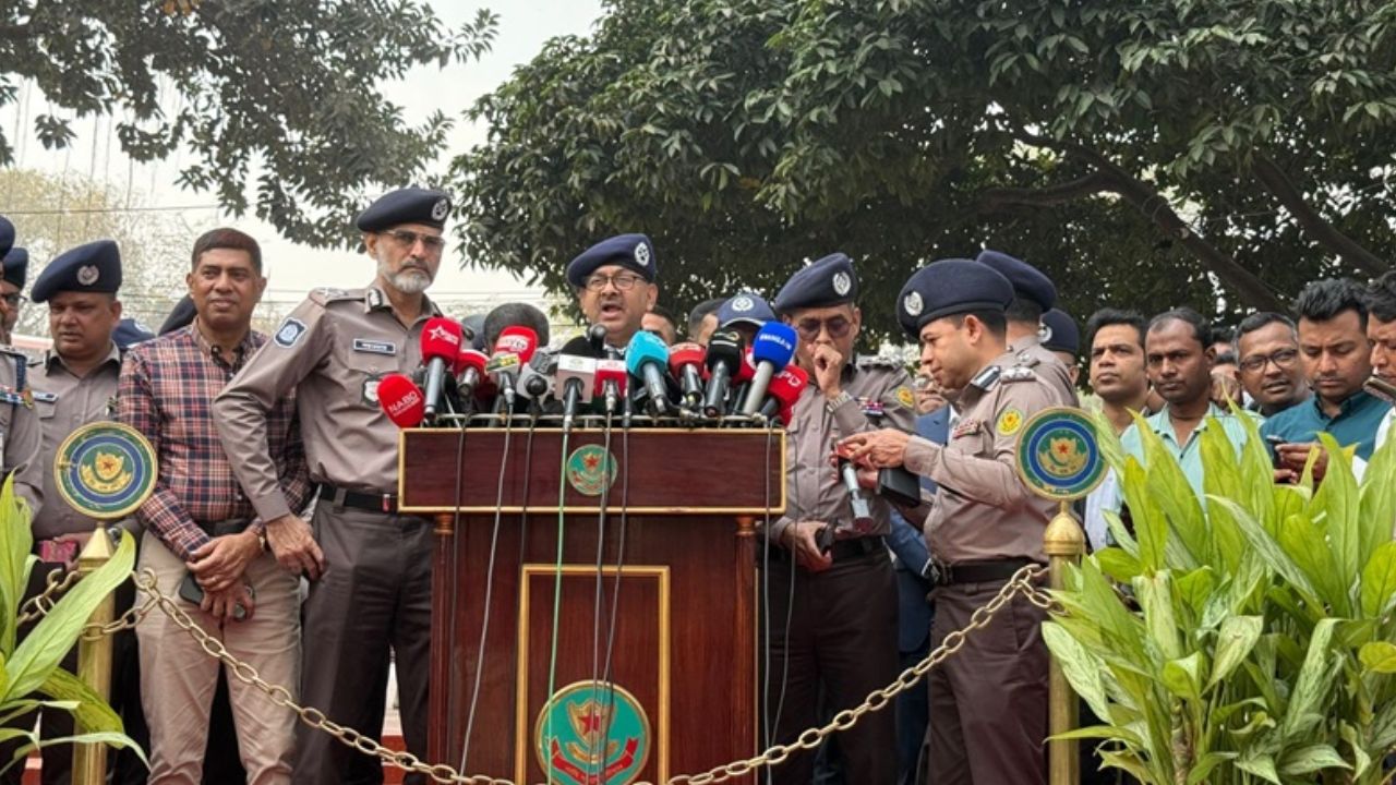 DMP rolls out multi-tiered security on Shaheed Minar