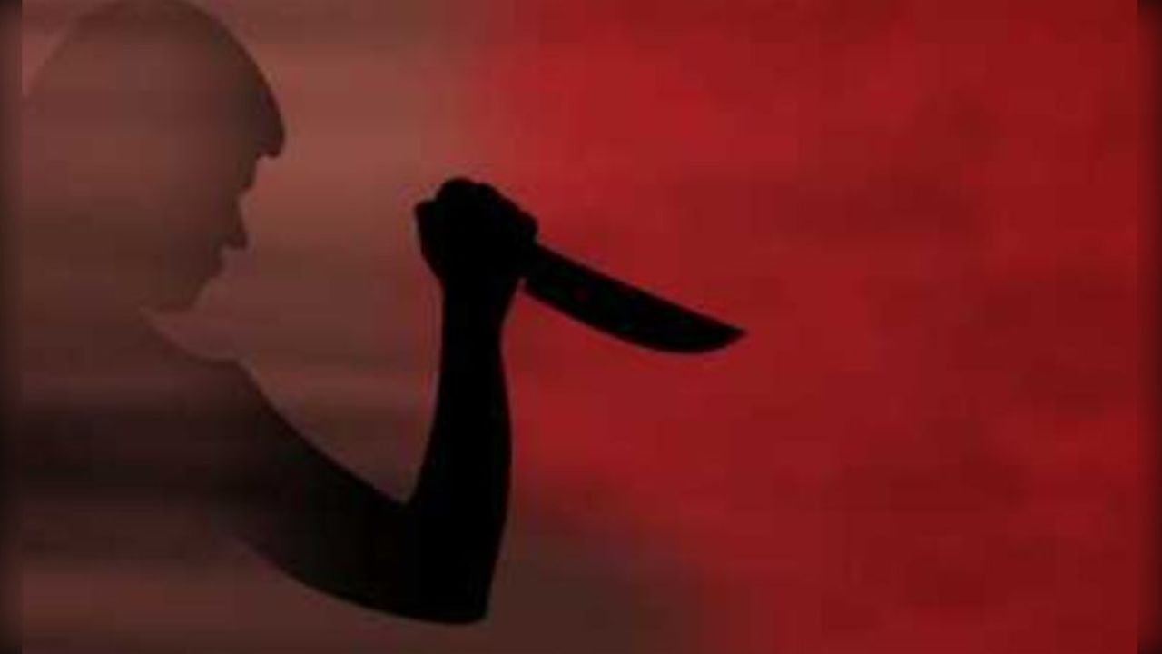 Constable stabbed at Jatrabari checkpoint