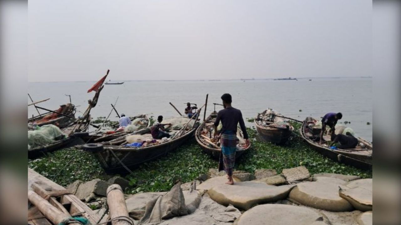 Govt bans fishing in Meghna for two months