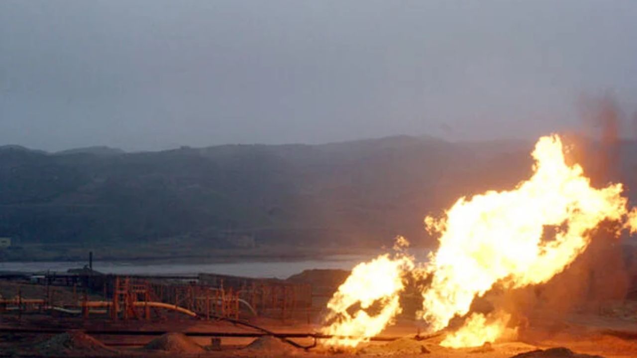 Iraq oil refinery fire leaves 1 dead, 6 injured