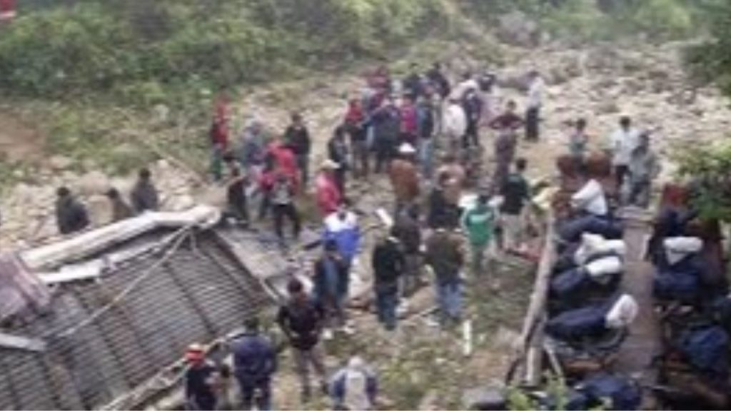 19 killed as bus crashes off mountain highway in Nepal bus crashes in Nepal