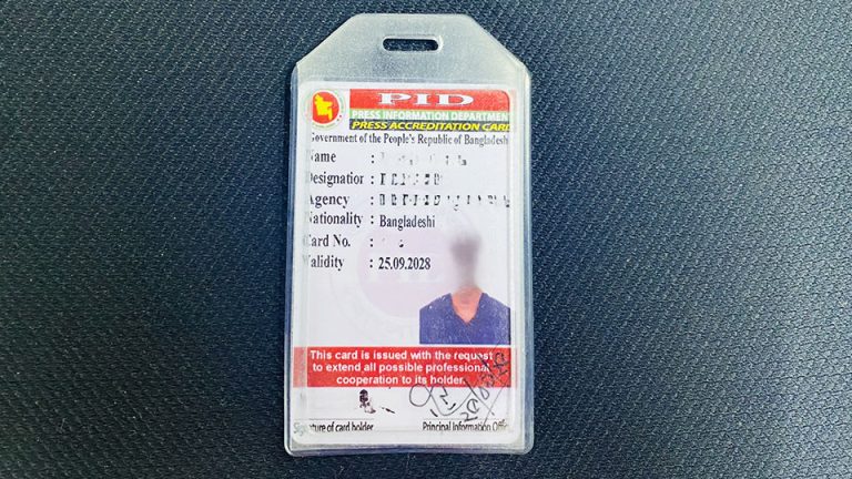 Cancelled press accreditation cards to reconsidered