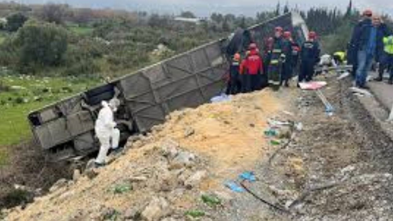 Eight dead, 26 injured in Turkey bus crash