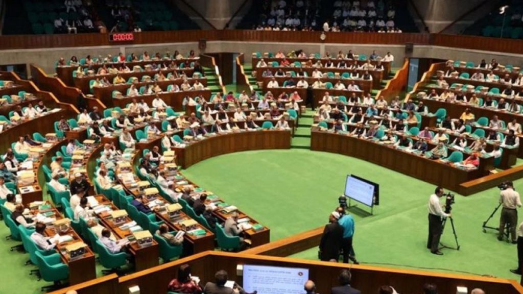 Parliament’s 1st session: Early rifts, late unity call Parliament's 1st session