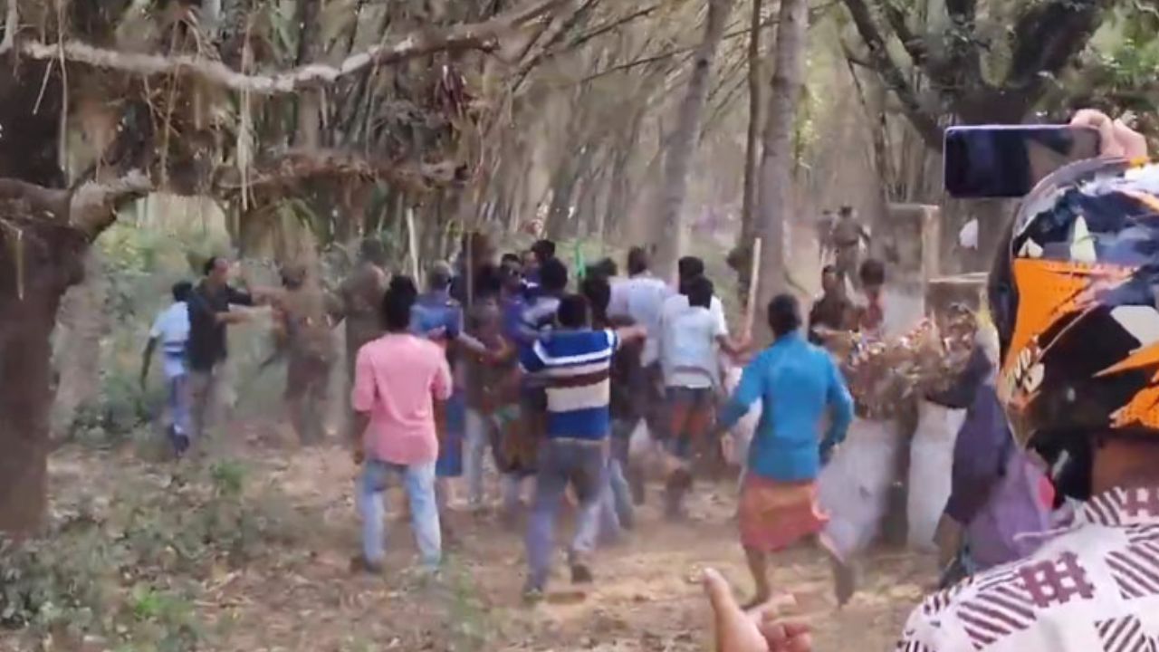 BNP factional clash leaves 10 injured in Meherpur