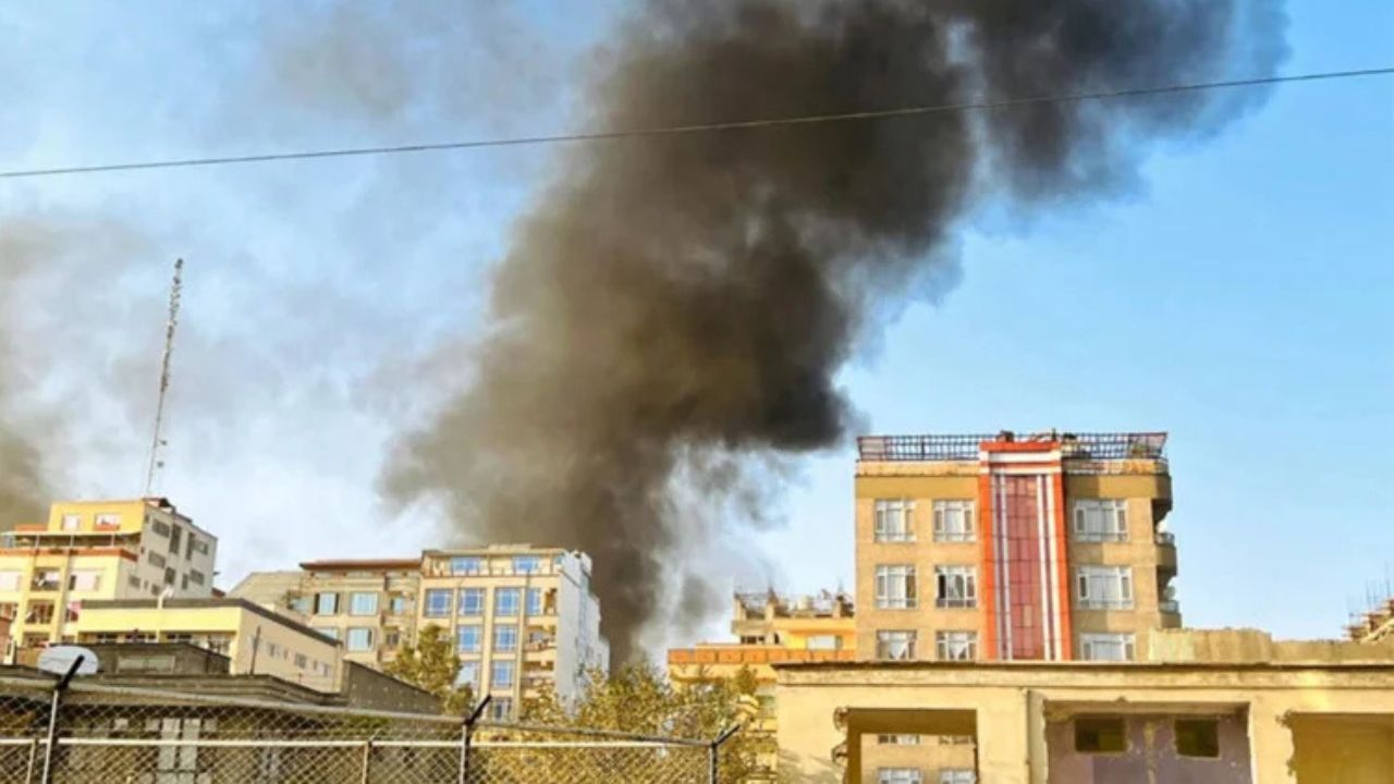 Blasts rock Kabul as Afghan-Pak border clashes escalate