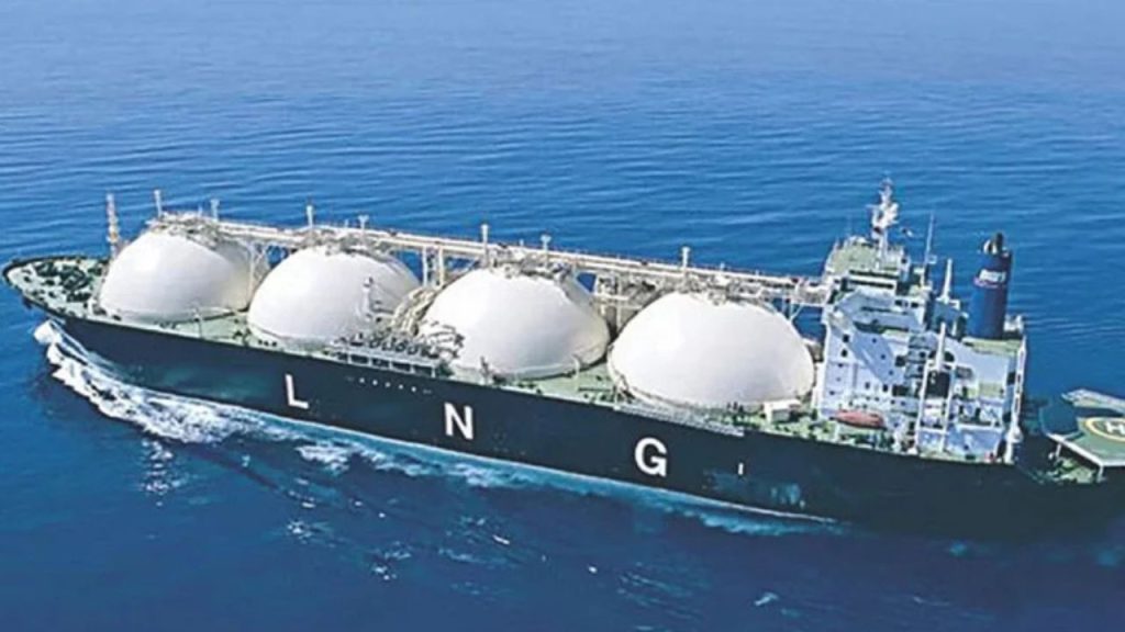LNG subsidy may reach $1.07b in 3 months 15 LNG, fuel ships reach Ctg port