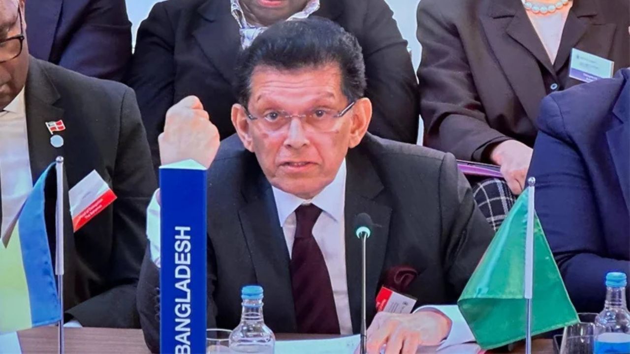 Khalilur joins Commonwealth foreign ministers’ meeting in London