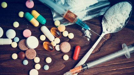 Arrests fail to hit drug kingpins drug kingpins