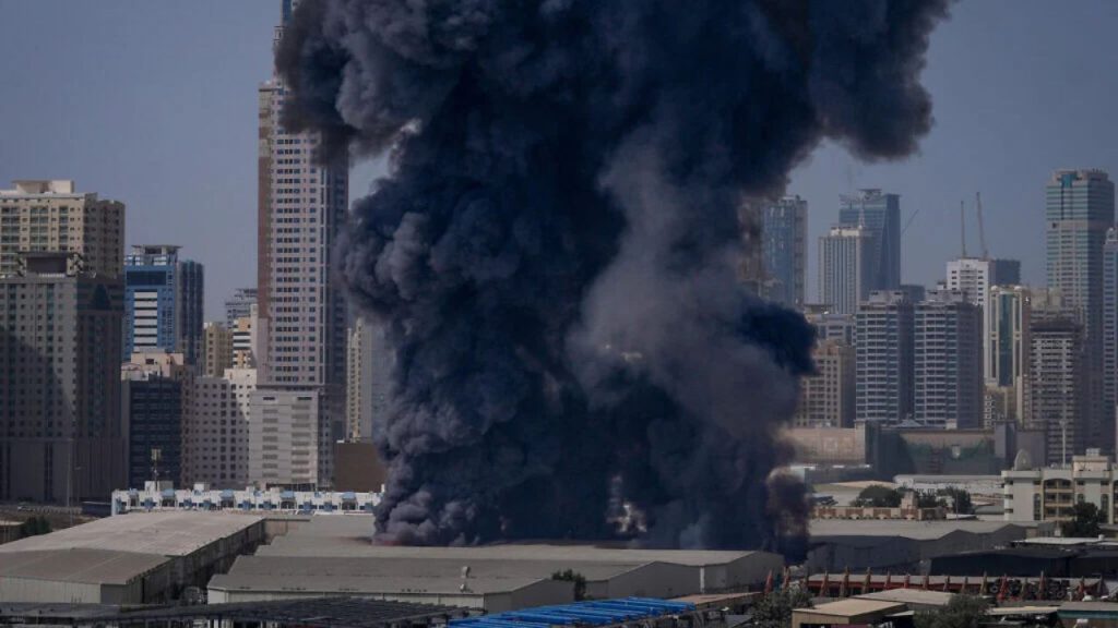 Dubai rocked by air strikes