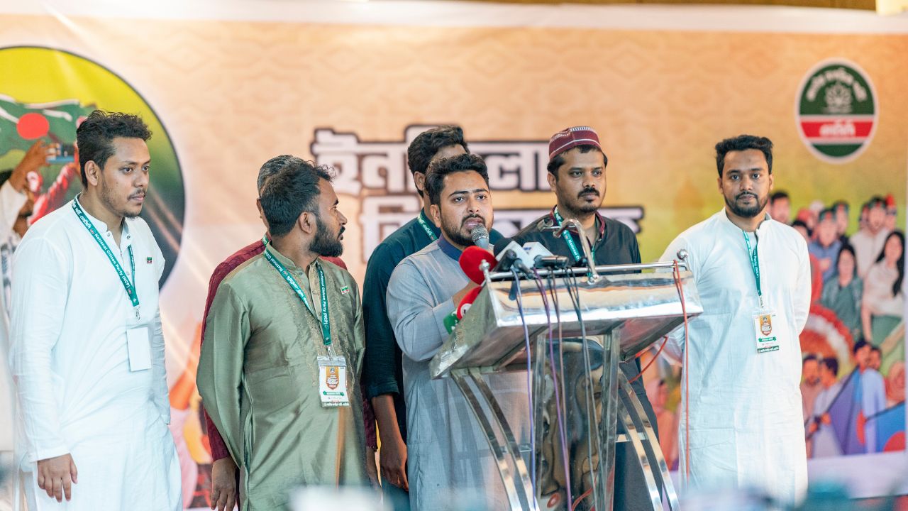 NCP cannot coexist with fascist AL: Nahid Islam