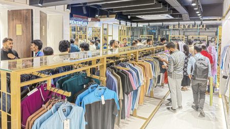 ILLIYEEN opens flagship stores in three cities ILLIYEEN