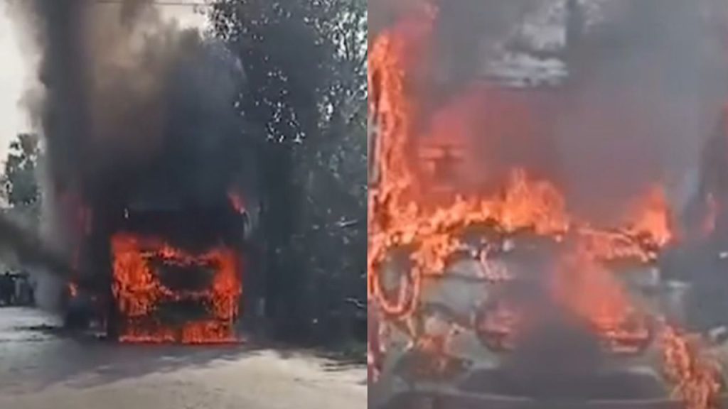 Bus catches fire on Jashore highway, no injuries reported Bus catches fire on Jashore highway, no injuries reported