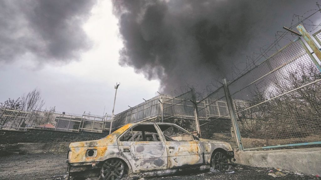 Iran threatens UAE ports as war enters third week Israel threatened occupy Lebanese