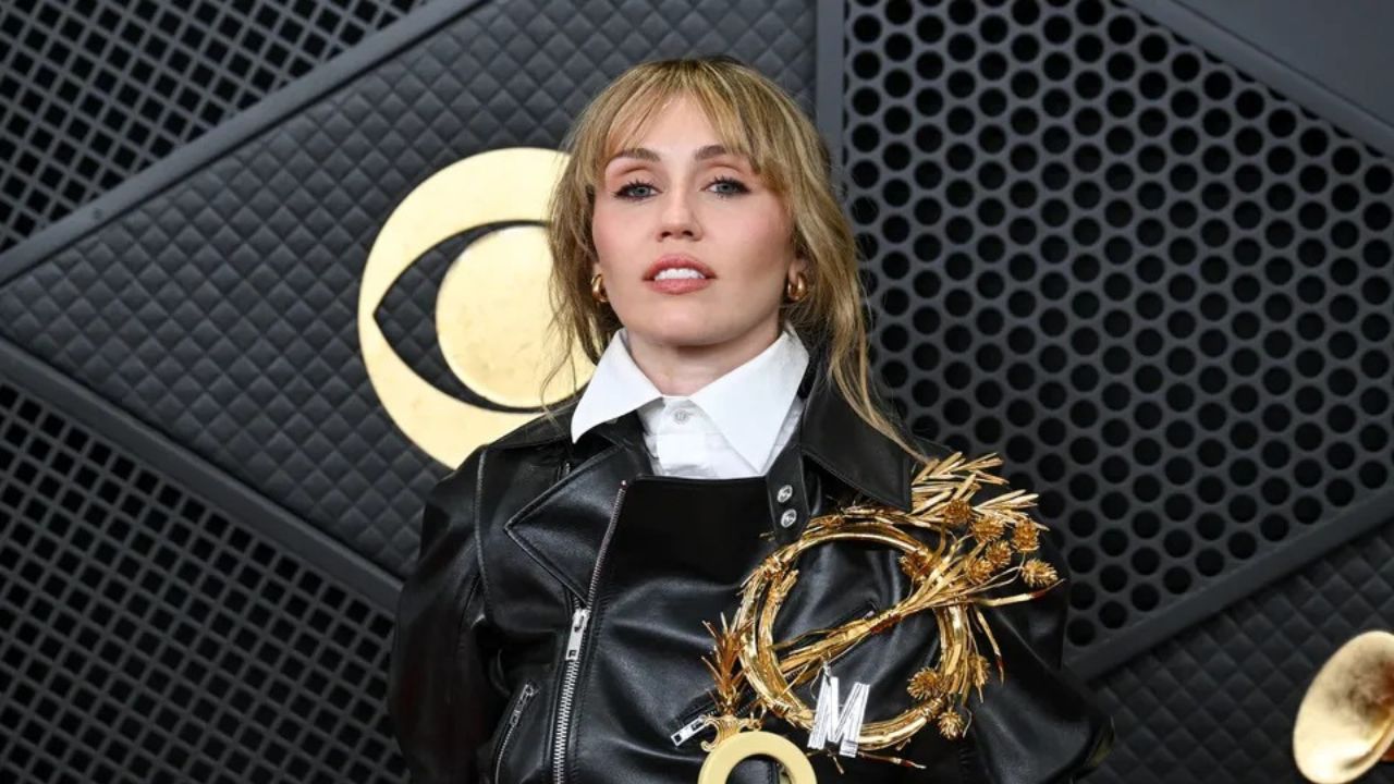 Miley Cyrus reflects on her journey to sobriety