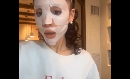 Ariana Grande natural curls