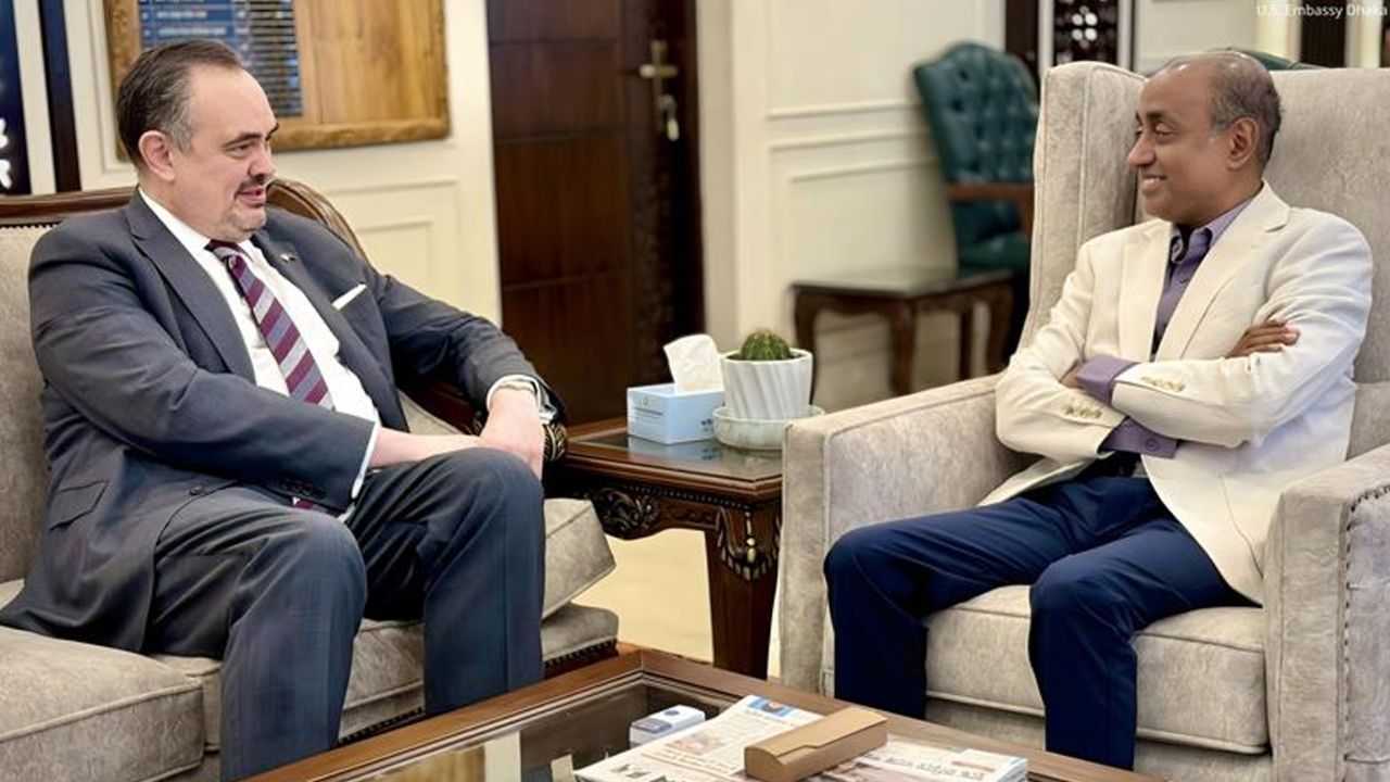 US ambassador meets Law minister