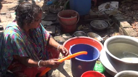 Residents leaving Pirojpur town as water crisis deepens Pirojpur drinking water