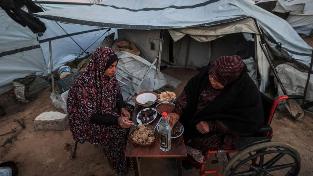 Gaza food prices soar as crossing closures choke supply