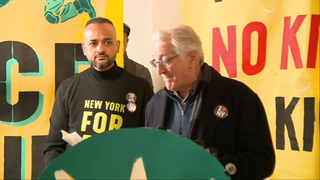 Robert De Niro calls Trump a ‘threat to freedom’ Robert De Niro calls Trump
