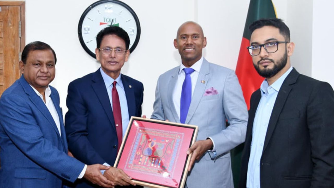 Milon seeks stronger education cooperation with Canada