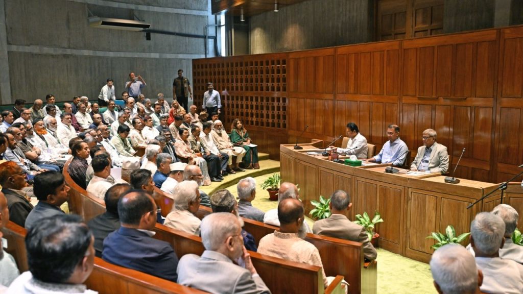 PM orders crackdown on fuel hoarding at parliamentary meeting