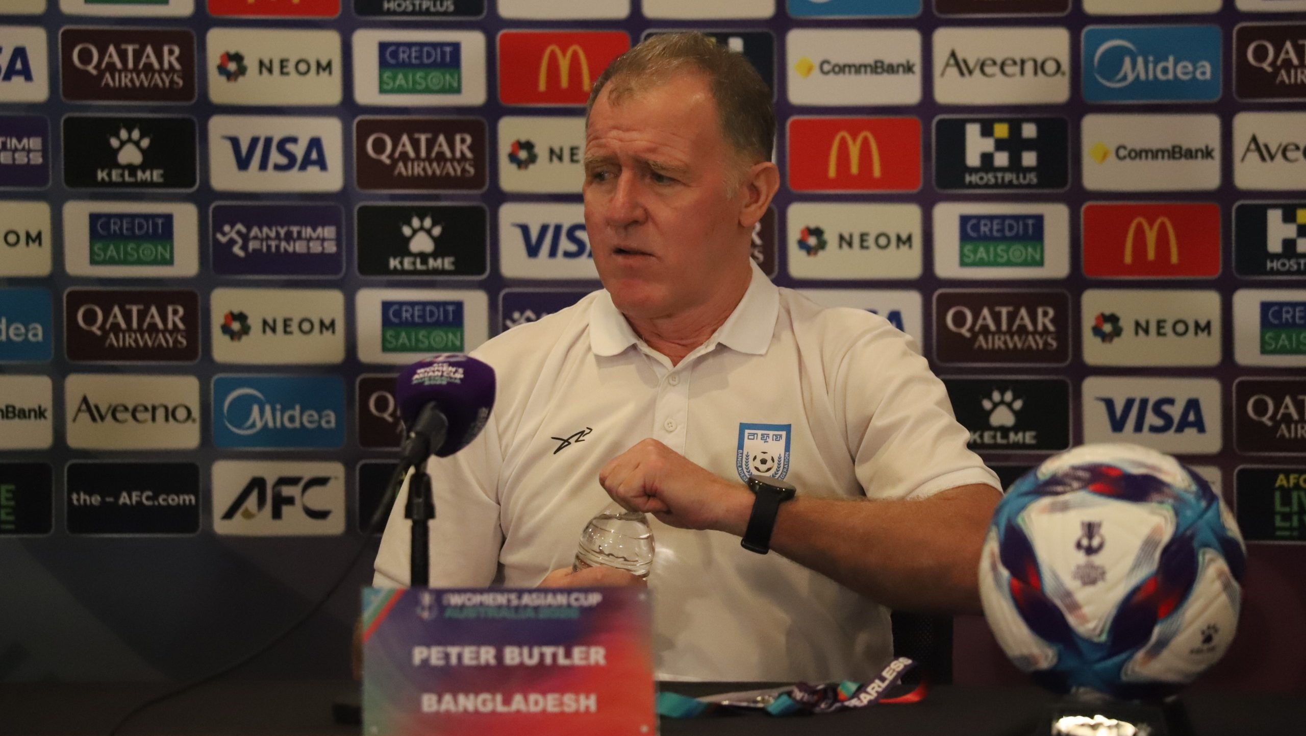 Butler creates suspense over defence ahead of China test
