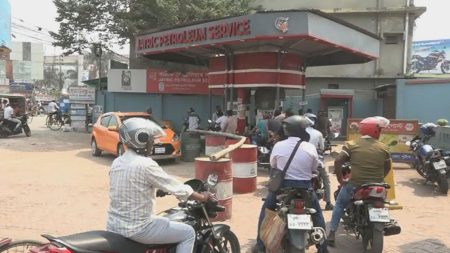 Govt decides to appoint tag officers at petrol pumps Govt plan to tag petrol pump officer