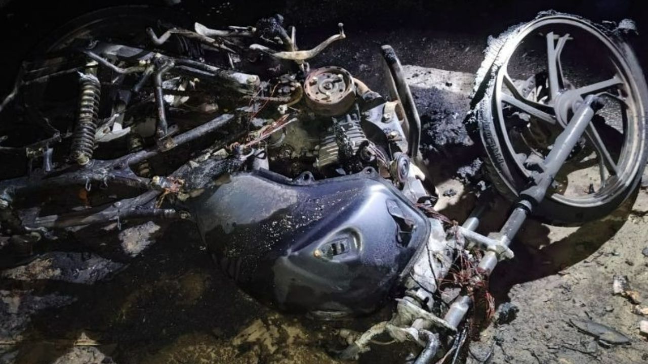 Mob torches RAB bikes after Swechchhasebak League leader arrest in Teknaf