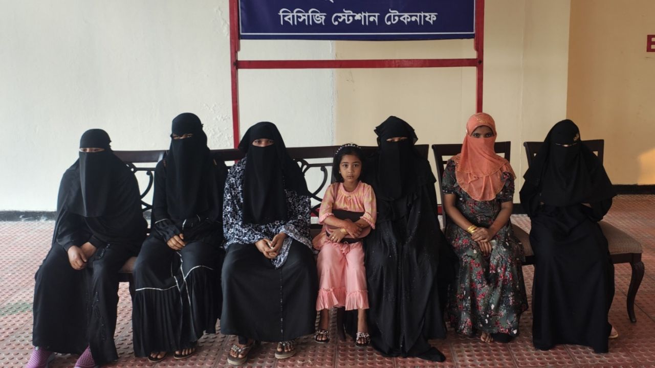 Coast Guard foils human trafficking attempt in Teknaf